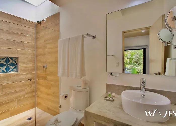 Villa 4 Bedroom Spacious Exclusive Townhouse With Private Rooftop And Pool Navio By Waves *