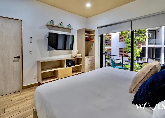 Villa 4 Bedroom Spacious Exclusive Townhouse With Private Rooftop And Pool Navio By Waves