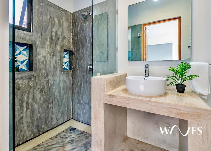 Villa 4 Bedroom Spacious Exclusive Townhouse With Private Rooftop And Pool Navio By Waves